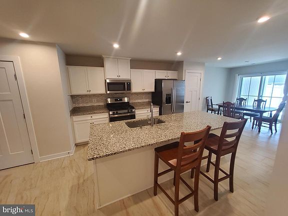 3rd image of 126 Maury Way