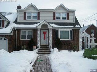 158 Summit Ave, Lyndhurst, NJ 07071
