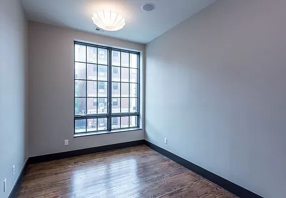 5th image of 867 De Kalb Ave #2I