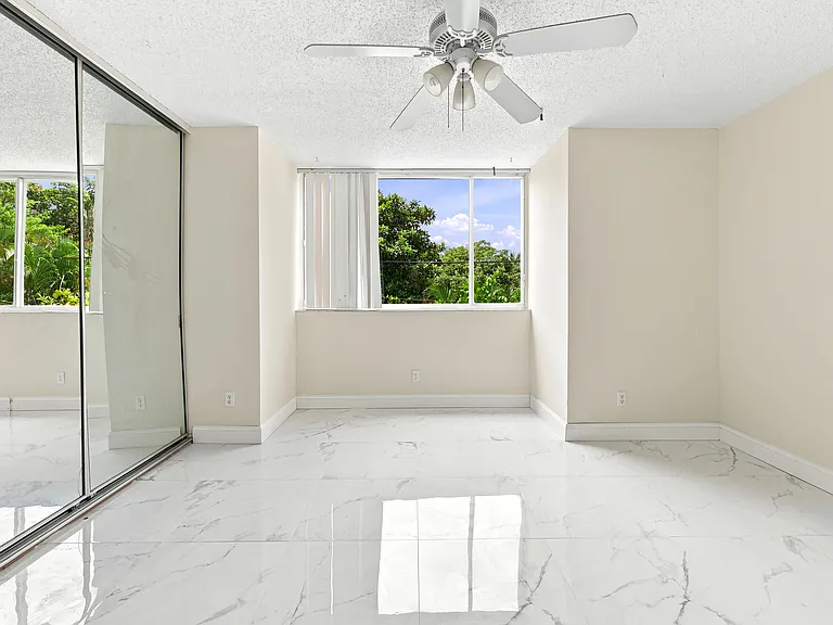 5120 Elmhurst Rd #A — Photo 41