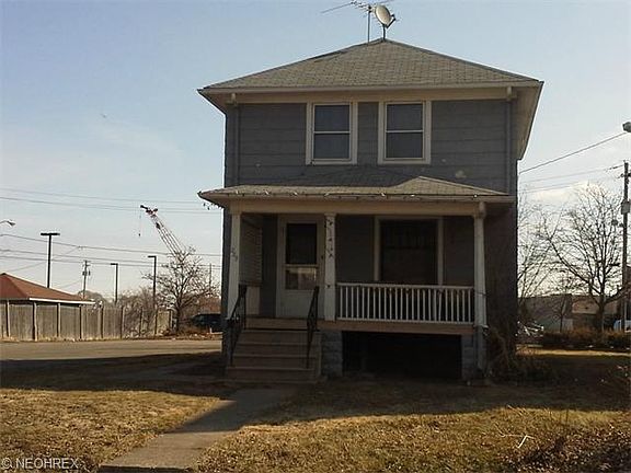 3rd image of 700 W Erie Ave