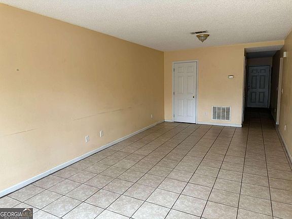 2nd image of 890 E Cherry St #104