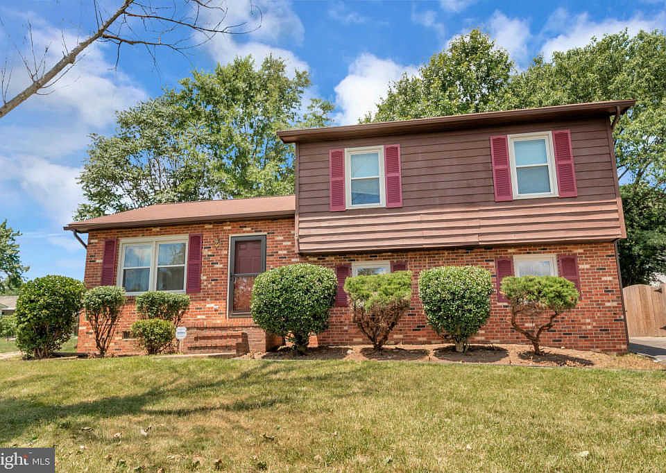 1st image of 1007 Dewberry Dr