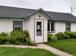 14 Island Dr #B, Montello, WI 53949