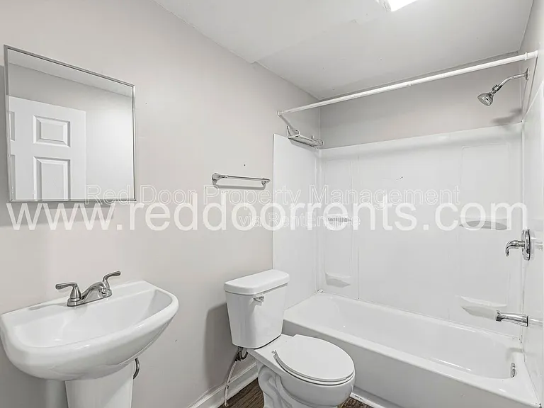 4320 E 30th St — Photo 12