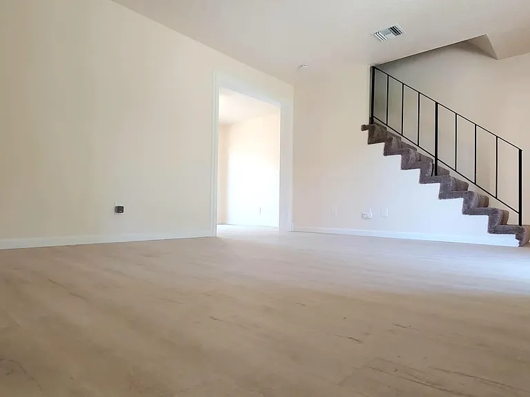 4503 Ellis Ln — Photo 4