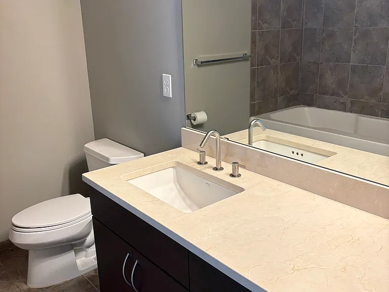929 Portland Ave #1806 — Photo 12