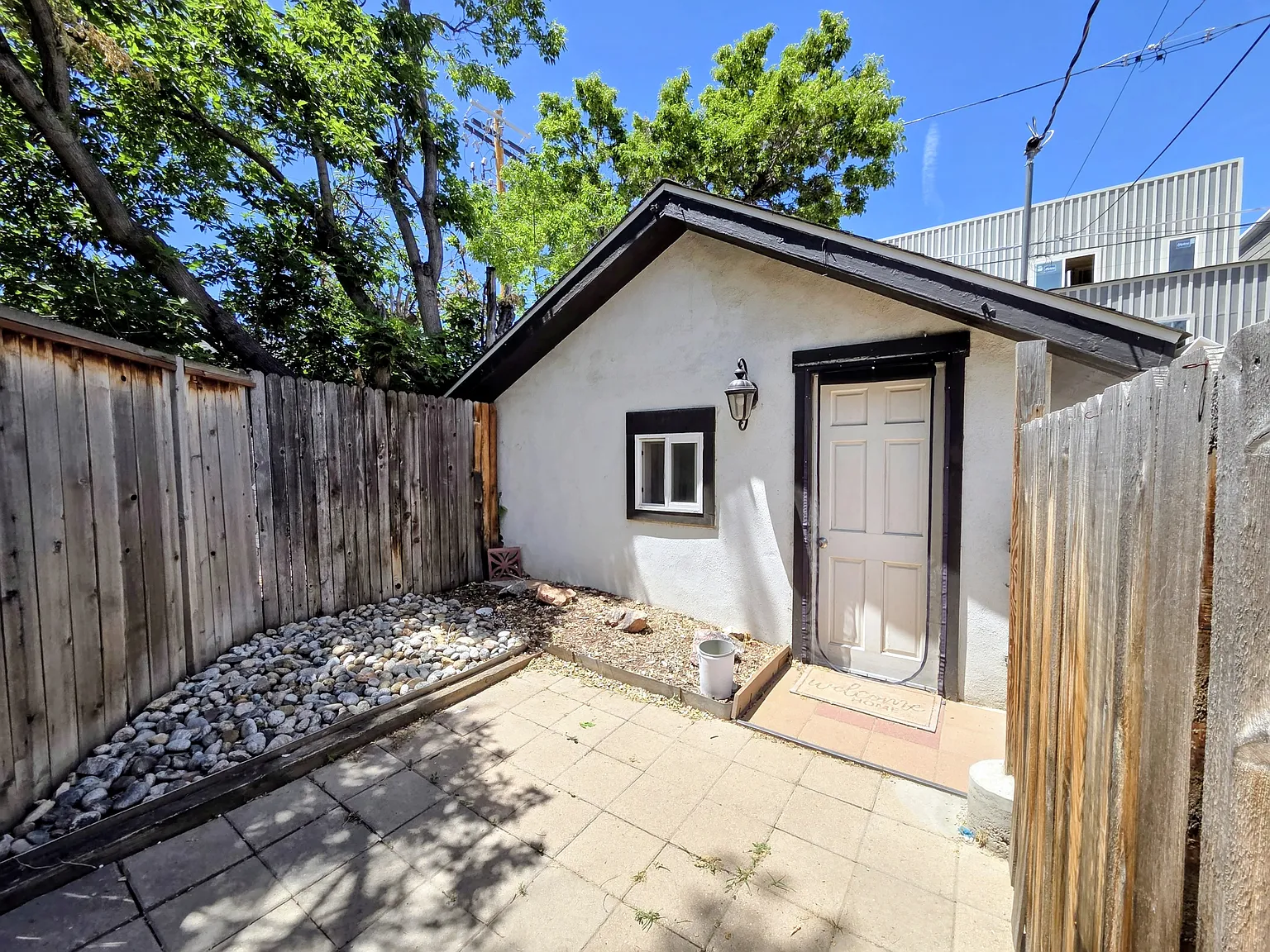 Studio, 350 sqft, $1,100 — Photo 1
