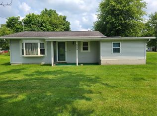 609 W Main St, Oblong, IL 62449