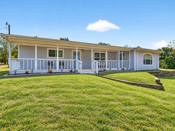 795 Meadow Rd, Springtown, TX 76082