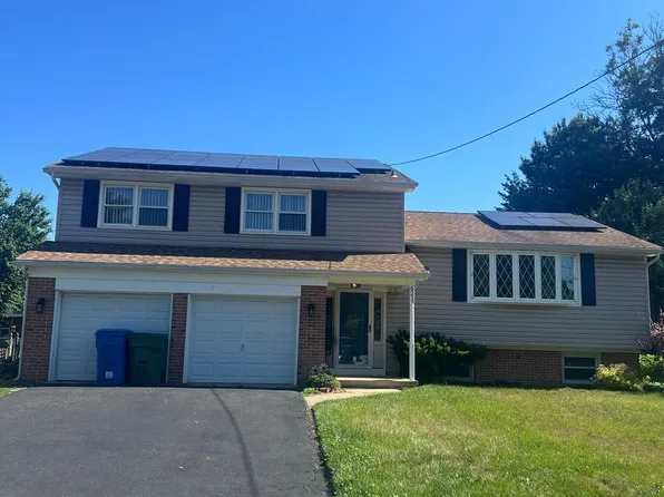 621 Croyden Dr, Cherry Hill, NJ 08003