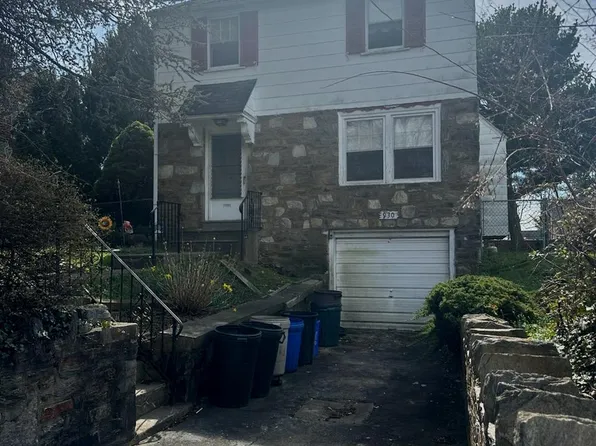 930 Chandler St, Philadelphia, PA 19111