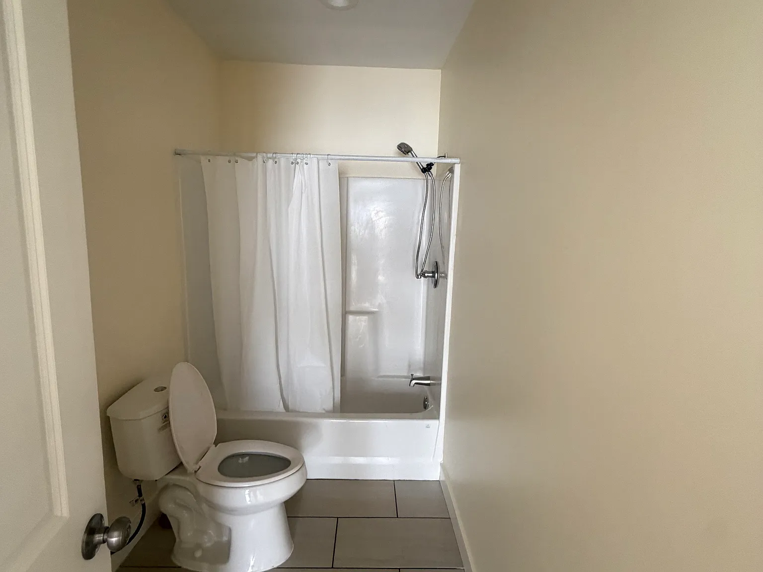 1 bed, $1,600 — Photo 4