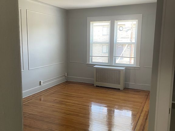 2nd image of 61 E Edsall Blvd #2
