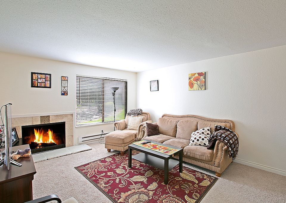 1st image of 4420 146th Pl NE APT P3