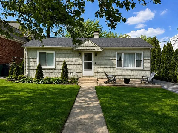 9868 145th St, Orland Park, IL 60462