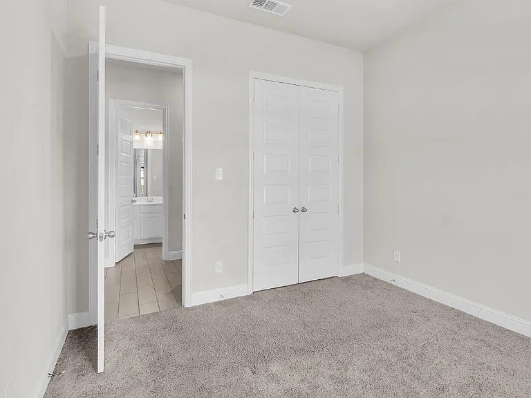 7243 Crowell Ave — Photo 5