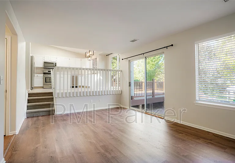 16041 Bluebonnet Dr — Photo 11