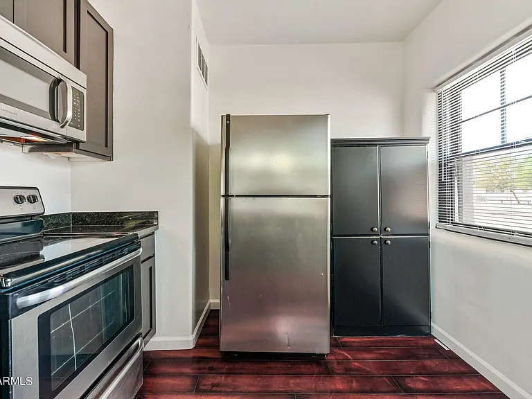 3949 E Earll Dr #14 — Photo 10