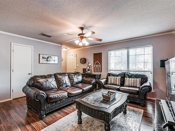 4th image of 5749 Giddyup Ln