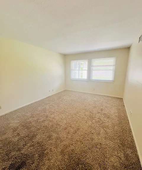 2441 Dresden Pl — Photo 25