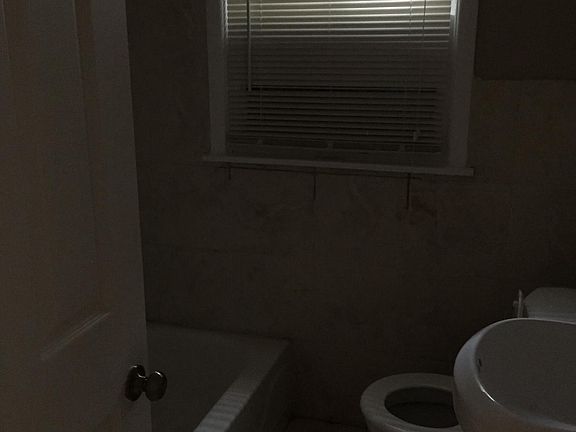 4th image of 7203 Park Ave