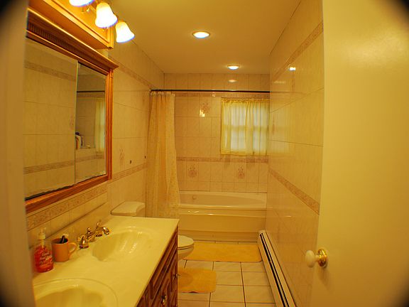 Huge Bathroom!