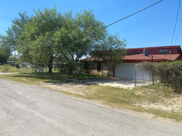 305 N Sweeney St, Brackettville, TX 78832