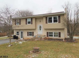 22 Randall Rd, Port Matilda, PA 16870