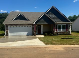 1215 Stoneleigh Rd, Inman, SC 29349