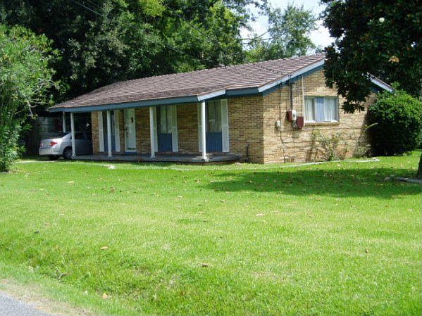 Lifetime roof, large lot
