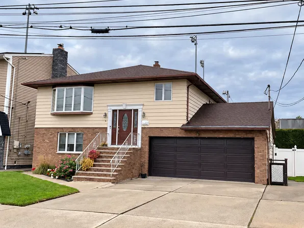 427 Steinway Rd Floor 1, Saddle Brook, NJ 07663
