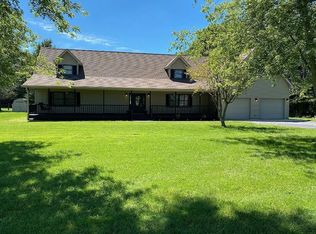 7777 W Deaver Rd, Columbus, IN 47201