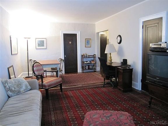 4th image of 1440 Boston Post Rd APT 3I