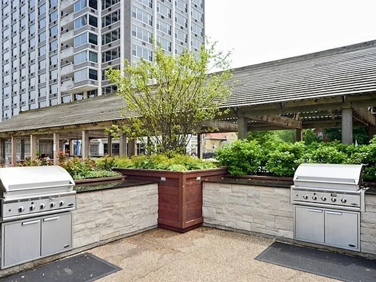 4250 N Marine Dr #1203 — Photo 24