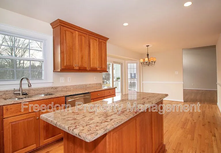 80 Brookshire Dr — Photo 29