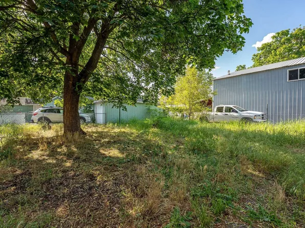 608 S University Rd, Spokane, WA 99206