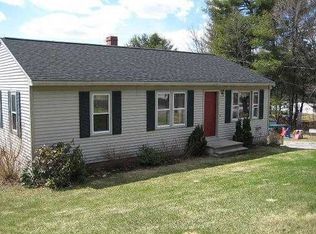 378 River Rd, Windham, ME 04062