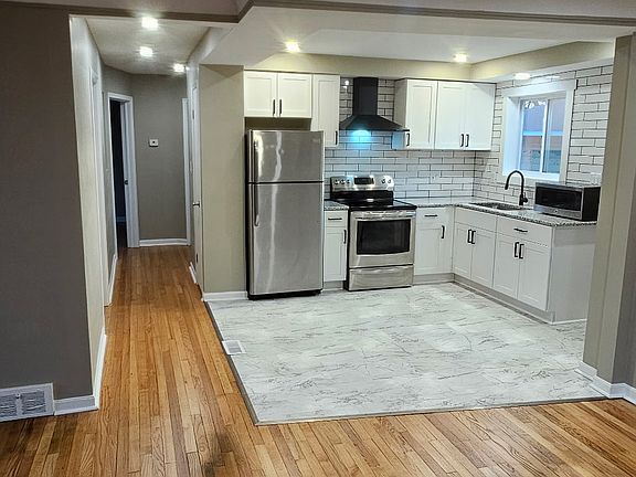 2nd image of 24555 Teppert Ave
