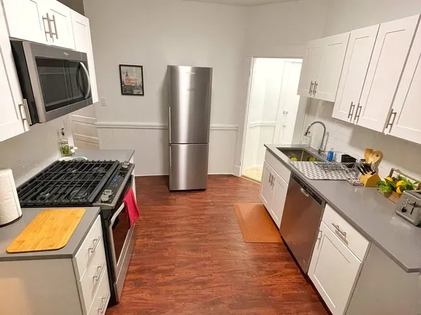 50 Dane St #1, Somerville, MA 02143