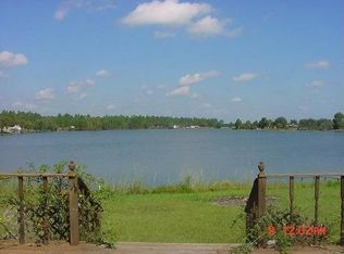 1940 Spring Lake Dr, Folkston, GA 31537