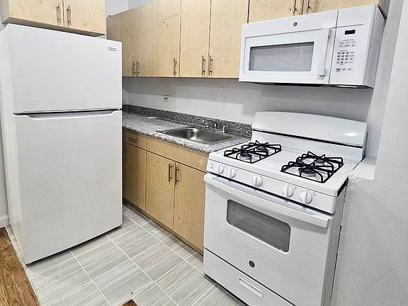 4th image of 701 W 175th St APT 4K