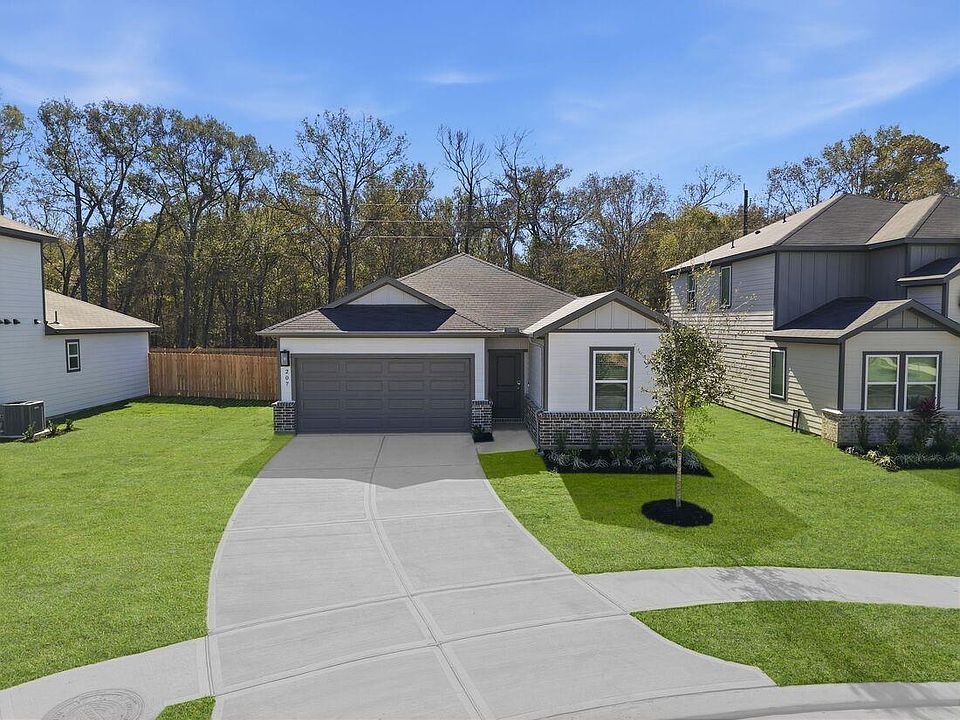1st image of 207 Rustic Alder Dr