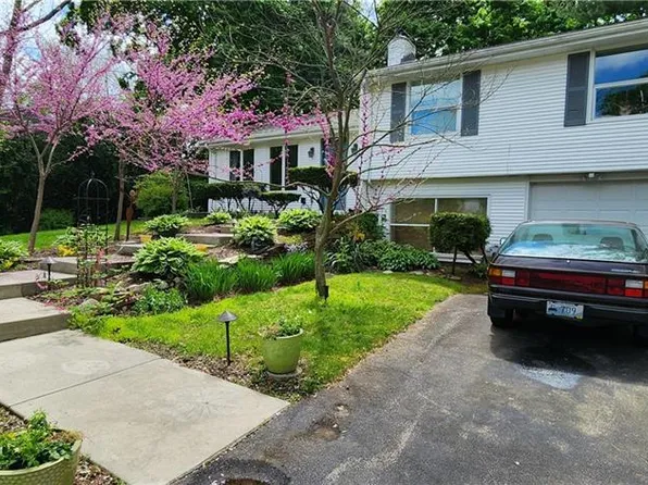 86 Shenandoah Rd, Warwick, RI 02886