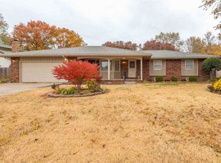 1006 E Hackberry Rd, Derby, KS 67037