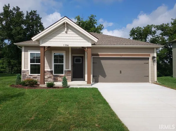 1396 N Hunters Crossing Cir, Huntingburg, IN 47542