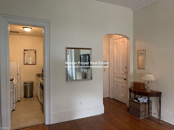 133 Newbury #2F Boston - Back Bay Unit Photo 11