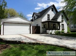 1334 Jackson St, Rockford, IL