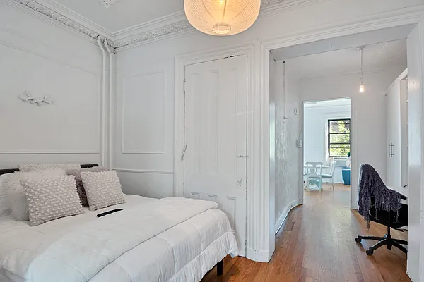 Rented by Compass | media 3