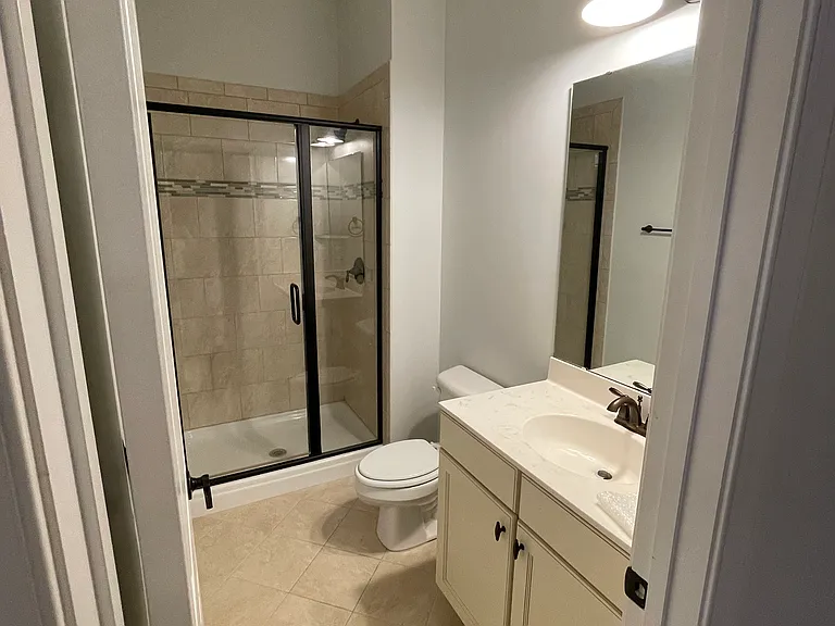 748 Carolina Ave — Photo 9
